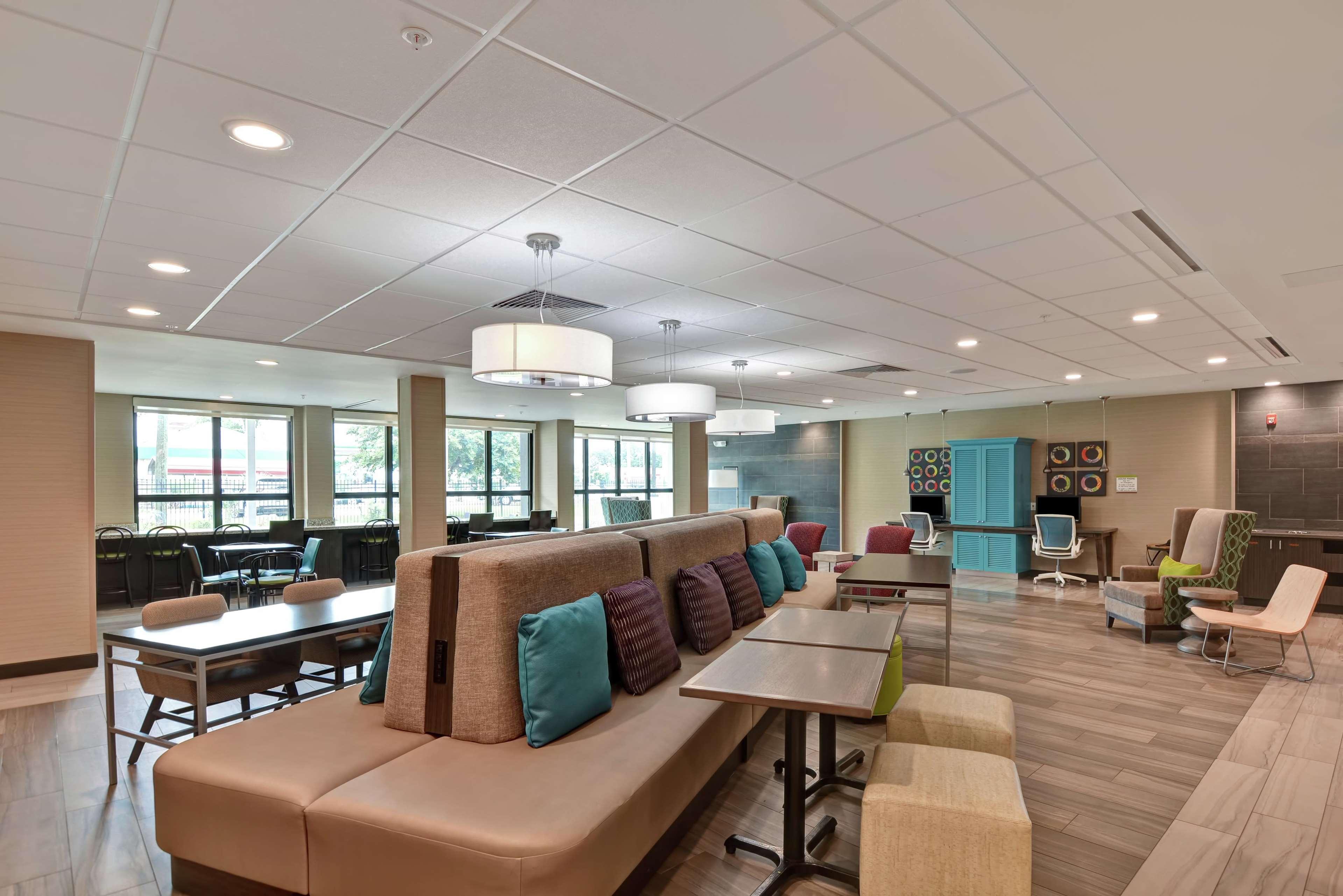 Home2 Suites Pensacola I-10 At North Davis Hwy Екстериор снимка