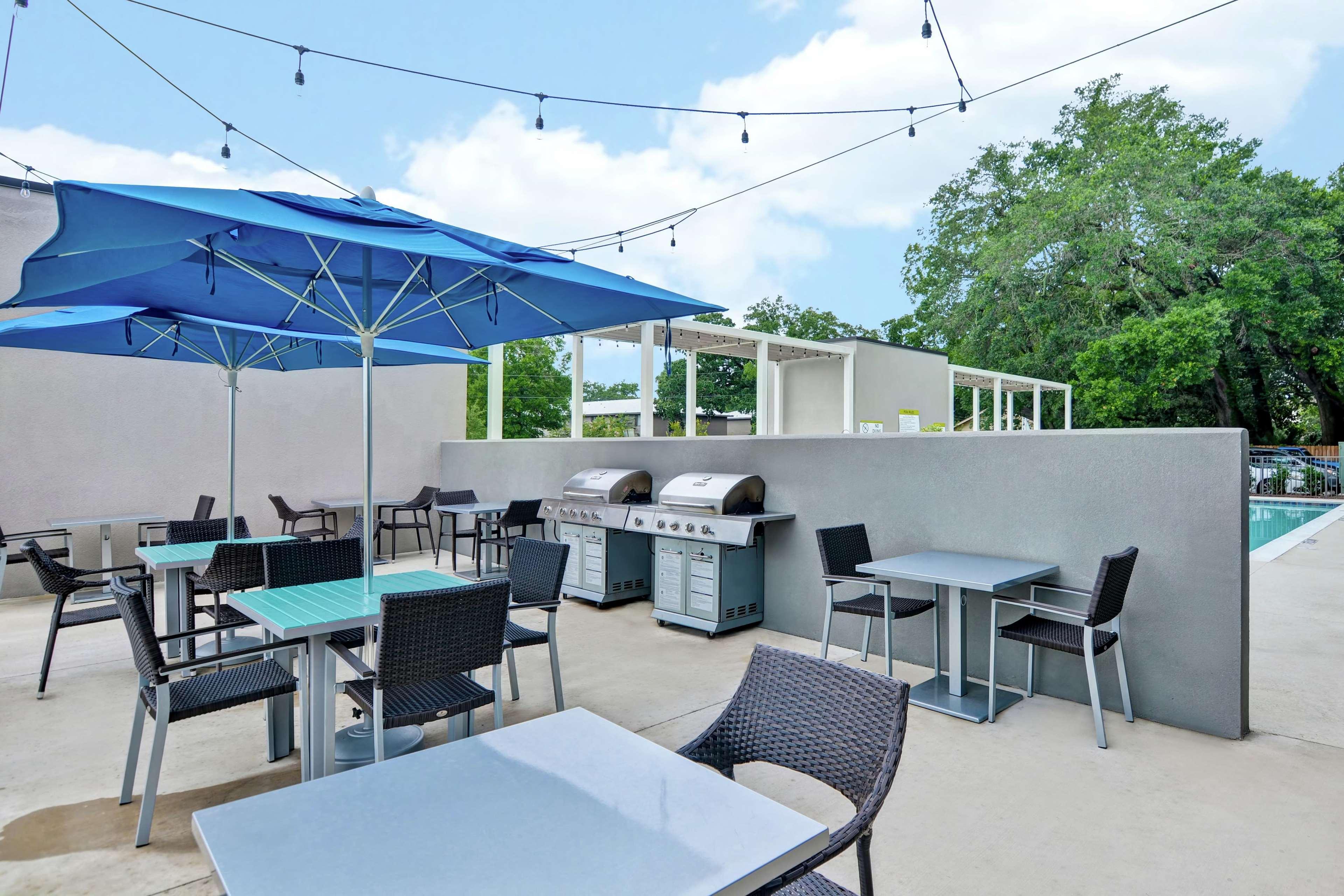 Home2 Suites Pensacola I-10 At North Davis Hwy Екстериор снимка