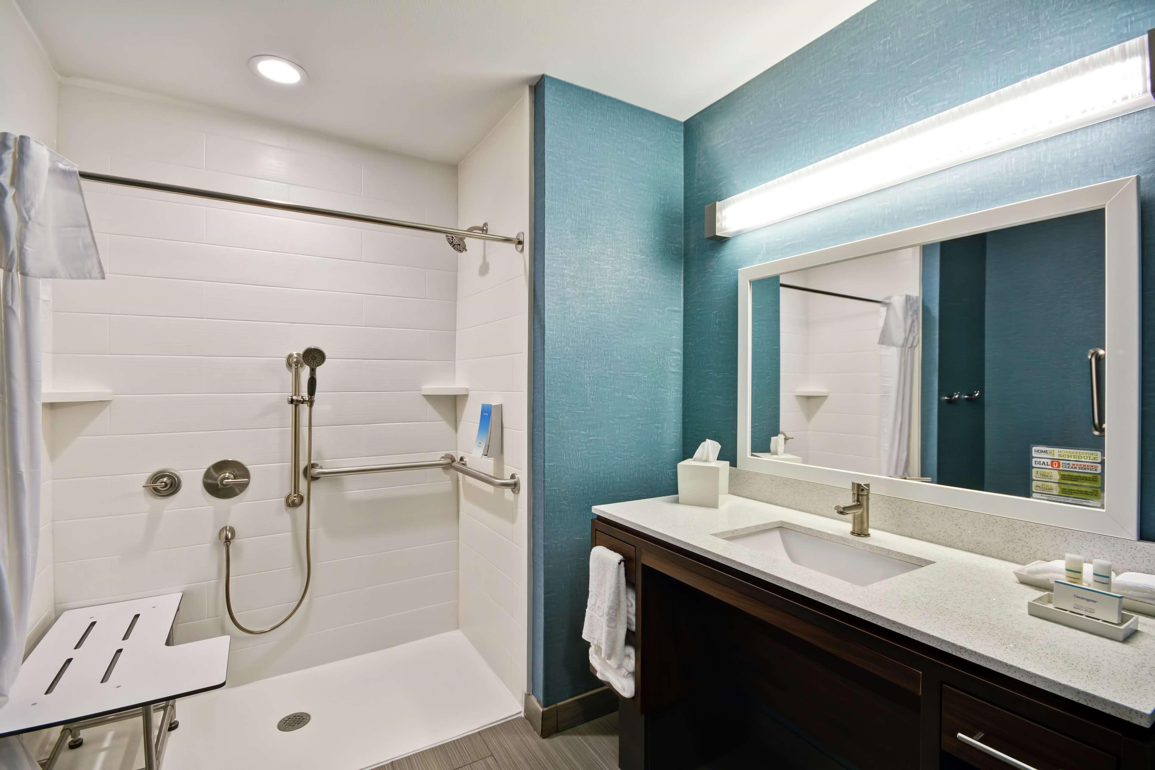Home2 Suites Pensacola I-10 At North Davis Hwy Екстериор снимка
