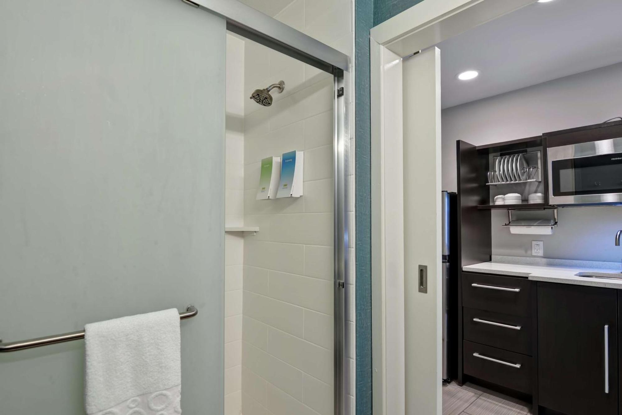Home2 Suites Pensacola I-10 At North Davis Hwy Екстериор снимка