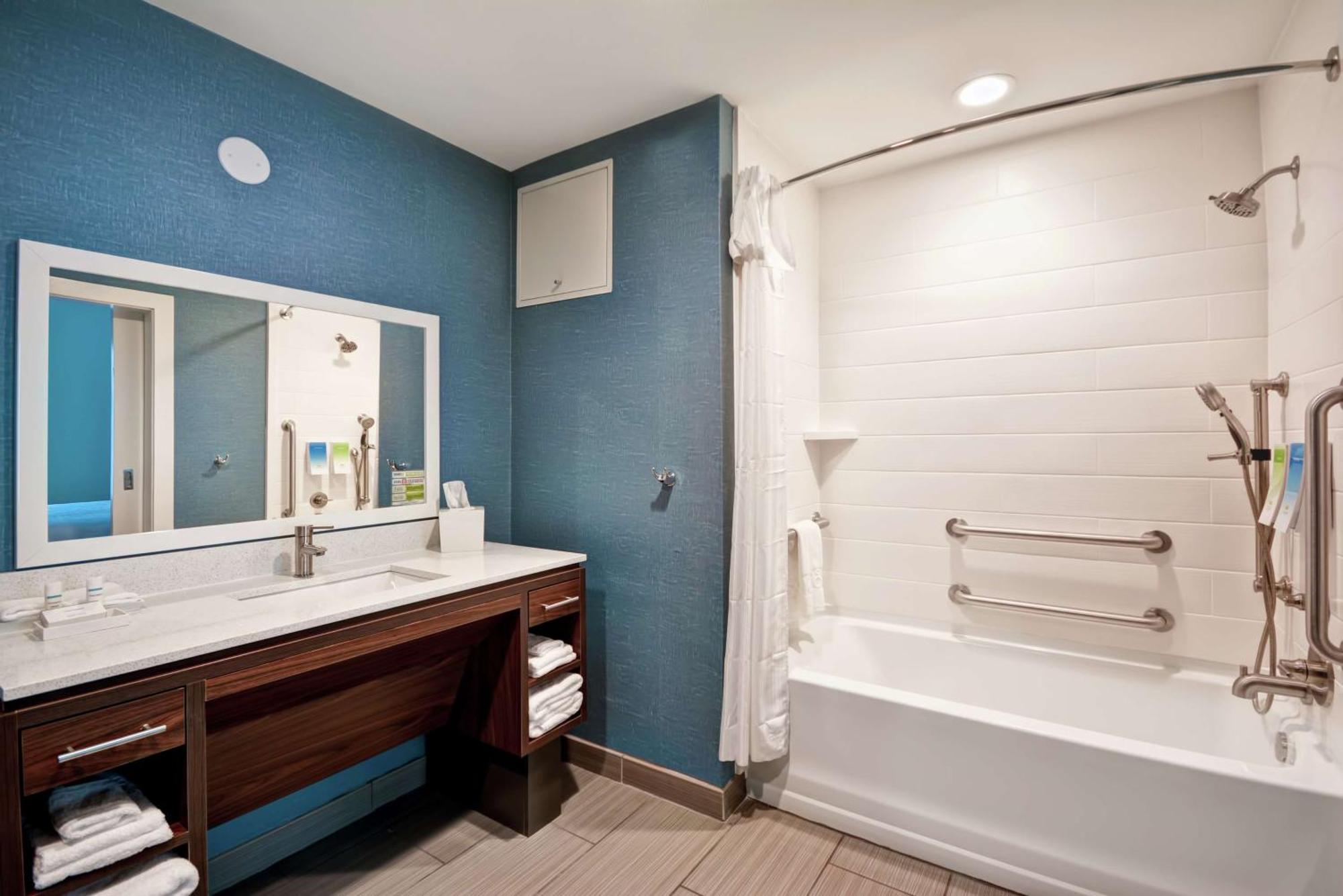 Home2 Suites Pensacola I-10 At North Davis Hwy Екстериор снимка