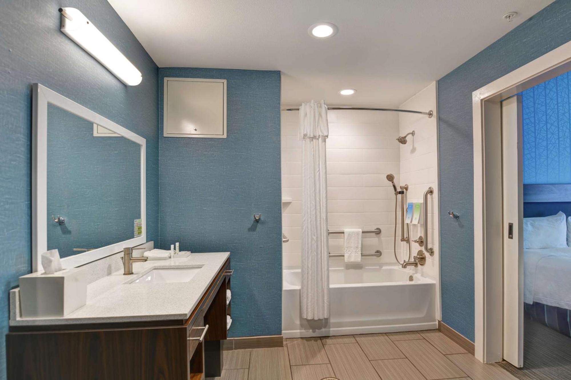 Home2 Suites Pensacola I-10 At North Davis Hwy Екстериор снимка