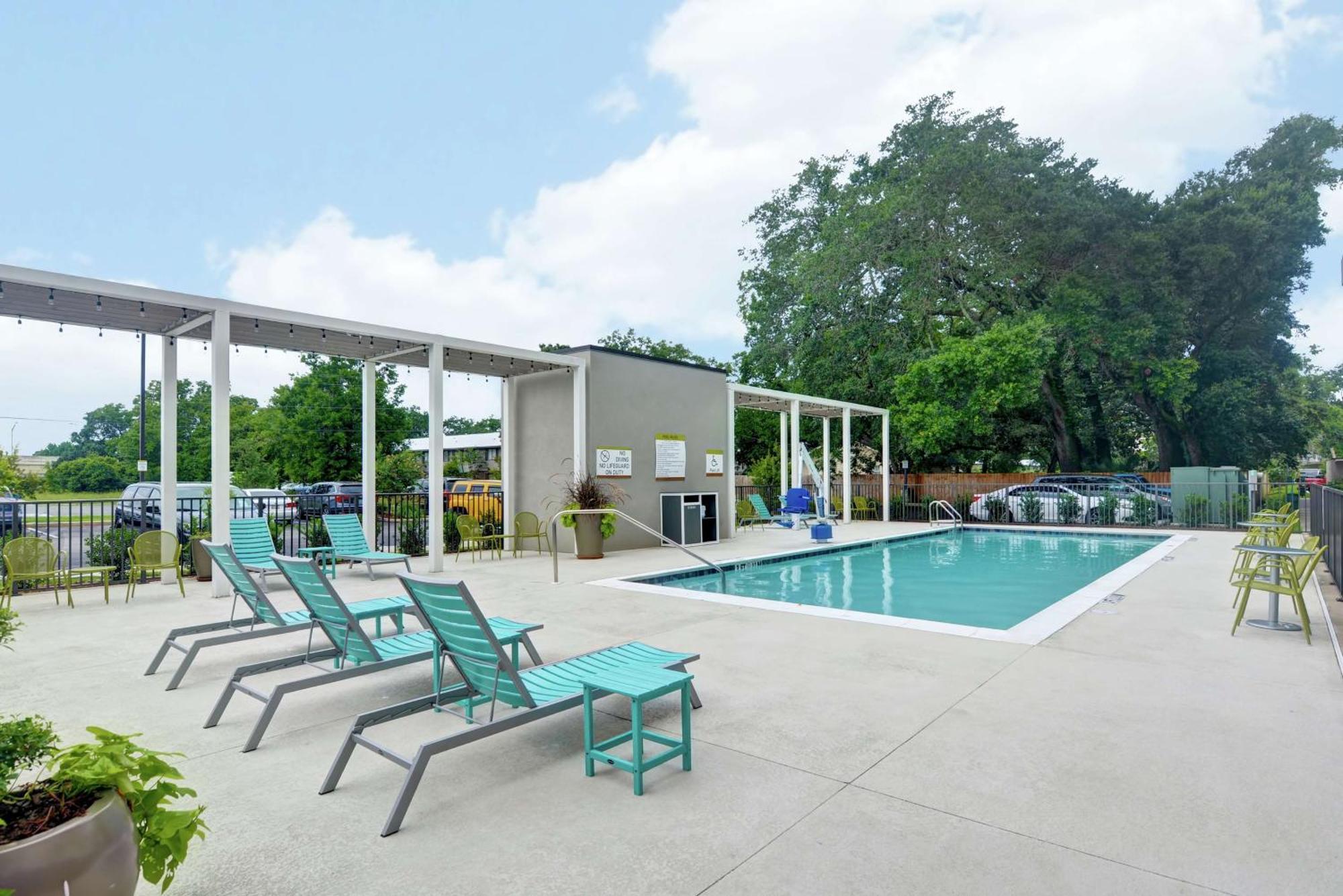 Home2 Suites Pensacola I-10 At North Davis Hwy Екстериор снимка